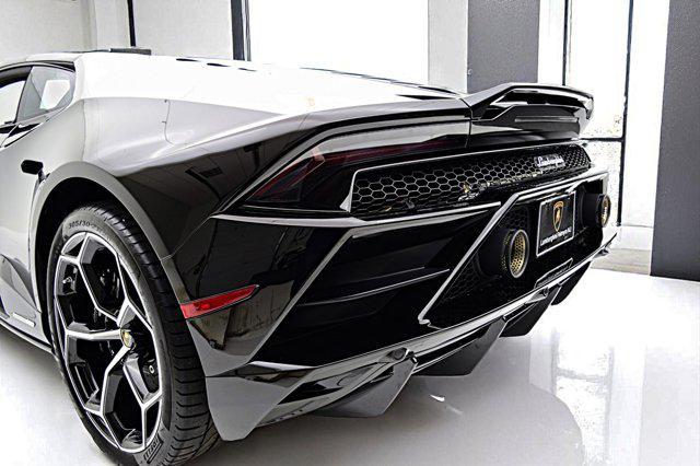 Photo of 2020 Nero Granatus Lamborghini Huracan EVO