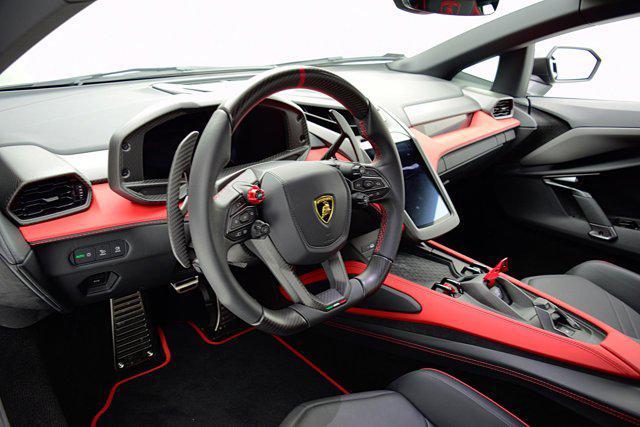 Photo of 2024 Grigio Acheso Lamborghini Revuelto