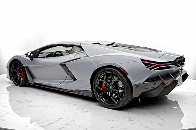 Photo of 2024 Grigio Acheso Lamborghini Revuelto