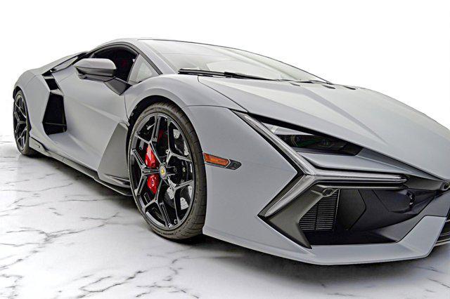 Photo of 2024 Grigio Acheso Lamborghini Revuelto