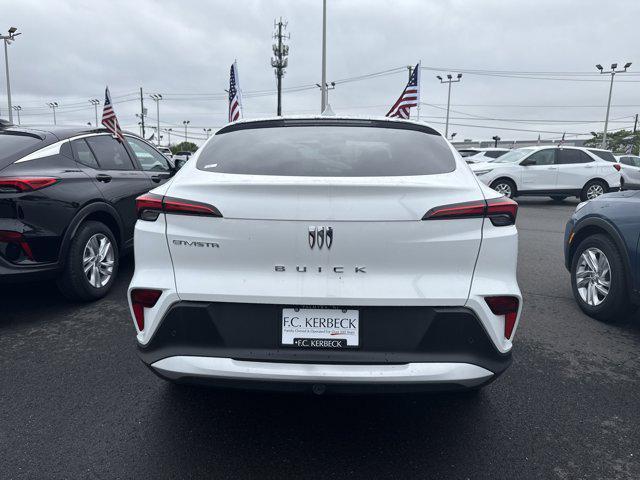 Photo of 2025 Summit White Buick Envista