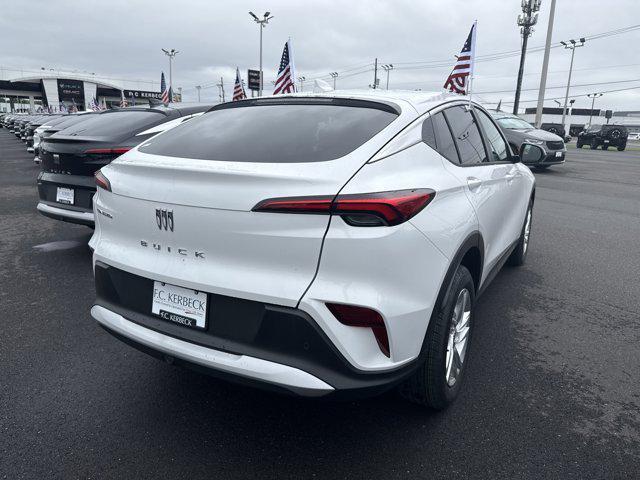 Photo of 2025 Summit White Buick Envista