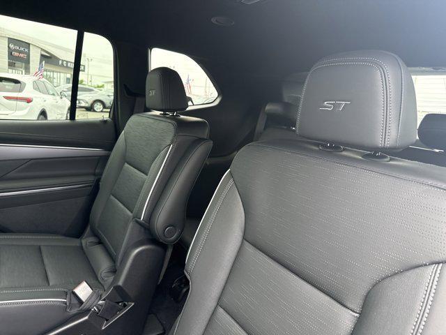 Photo of 2025 Ebony Twilight Metallic Buick Enclave
