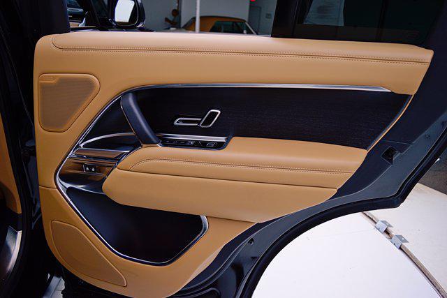 Photo of 2023 Black Land Rover Range Rover