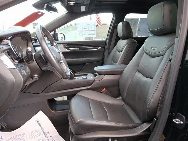 Photo of 2021 Stellar Black Metallic Cadillac XT5