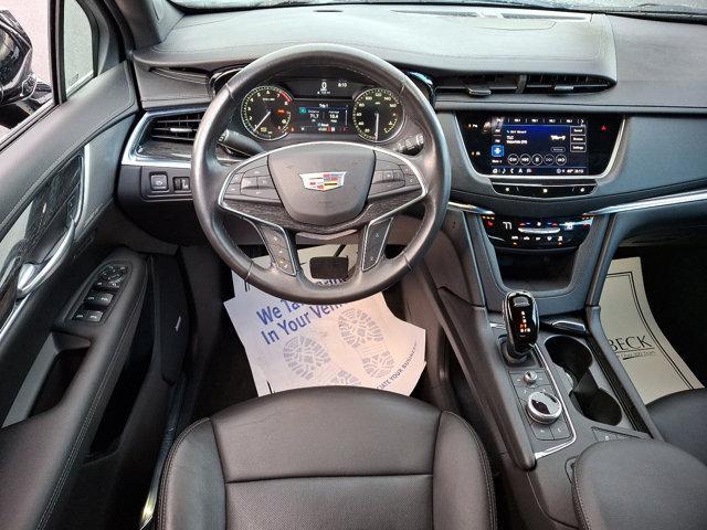 Photo of 2021 Stellar Black Metallic Cadillac XT5