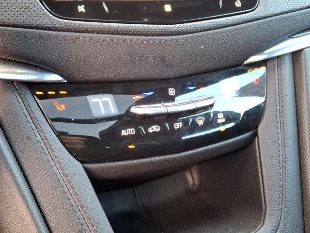 Photo of 2021 Stellar Black Metallic Cadillac XT5