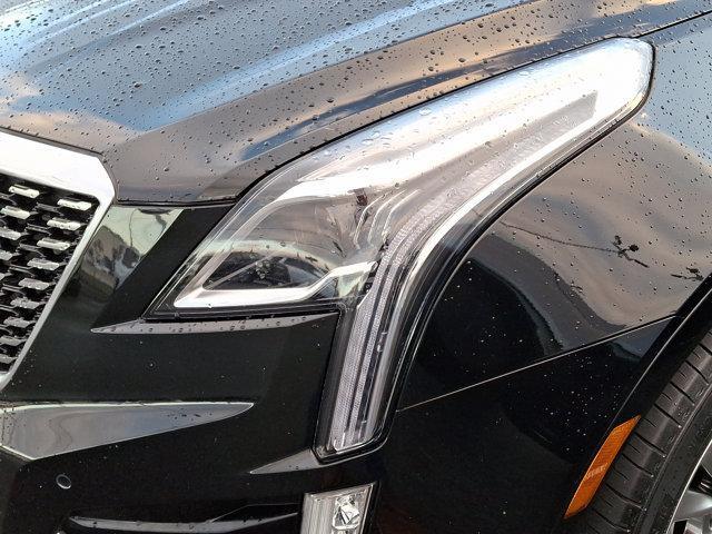 Photo of 2021 Stellar Black Metallic Cadillac XT5