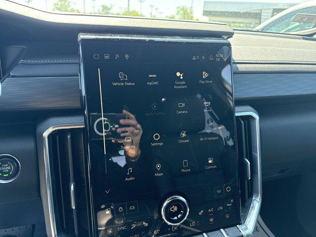 Photo of 2025 Summit White GMC Acadia