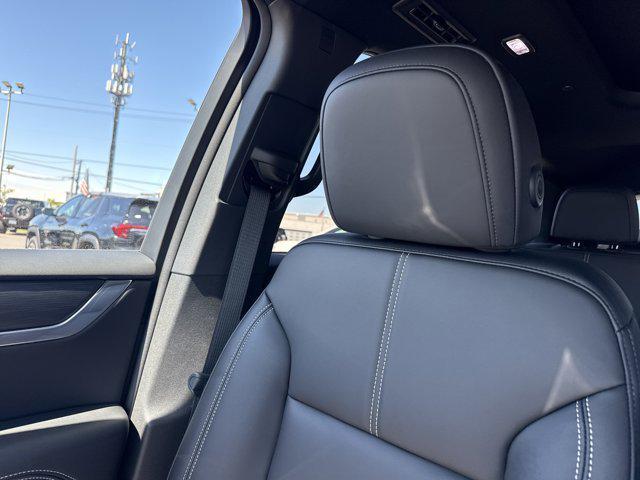 Photo of 2025 Summit White GMC Acadia
