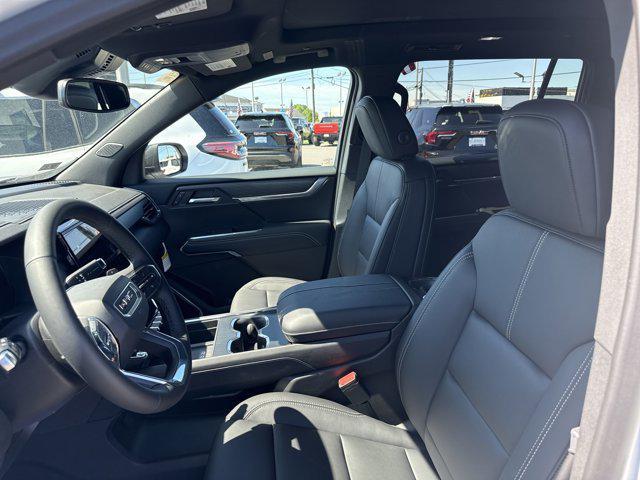 Photo of 2025 Summit White GMC Acadia