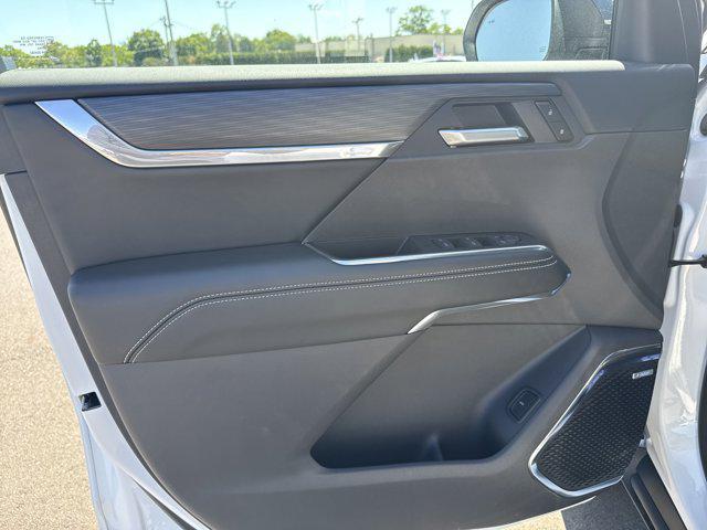 Photo of 2025 Summit White GMC Acadia