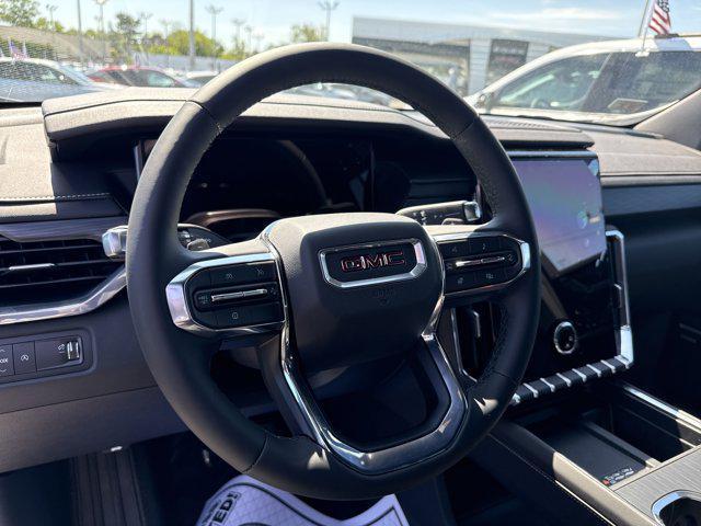 Photo of 2025 Summit White GMC Acadia