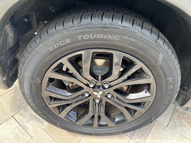 Photo of 2018 Cosmic Blue Metallic Mitsubishi Outlander