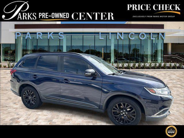 Photo of 2018 Cosmic Blue Metallic Mitsubishi Outlander