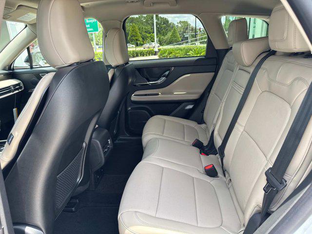 Photo of 2025 Crystal White Lincoln Corsair
