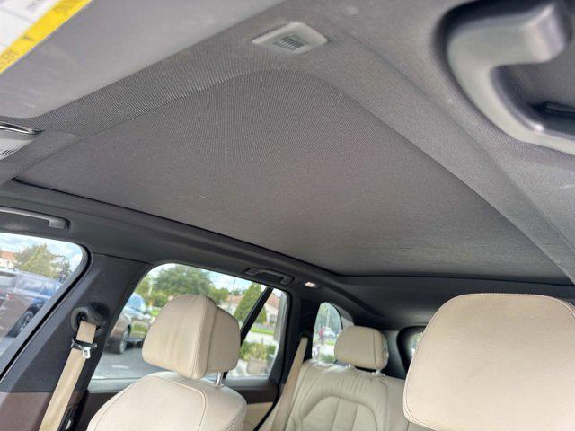 Photo of 2019 Phytonic Blue Metallic BMW X5