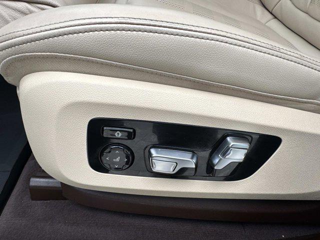 Photo of 2019 Phytonic Blue Metallic BMW X5