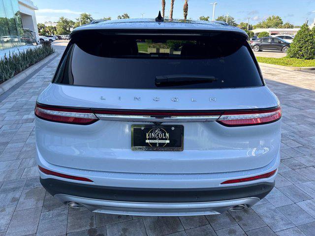Photo of 2025 Crystal White Lincoln Corsair