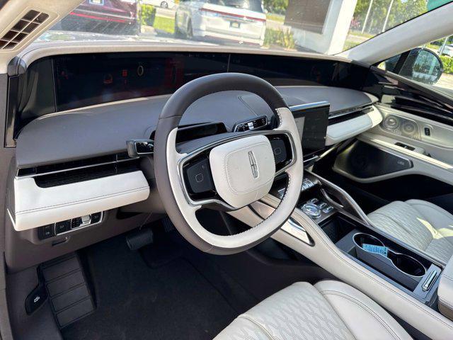 Photo of 2025 Lustrous Gray Metallic Clearcoat Lincoln Nautilus
