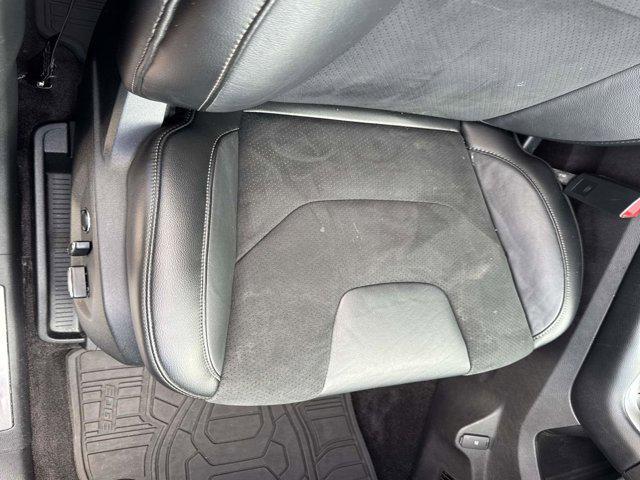 Photo of 2016 Shadow Black Ford Edge