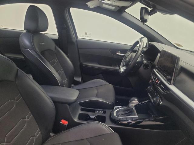 Photo of 2022 Gray Kia Forte