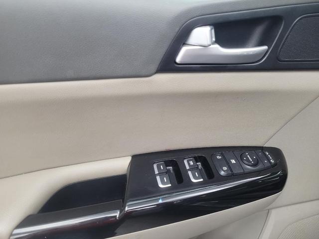 Photo of 2019 Steel Gray Kia Sportage