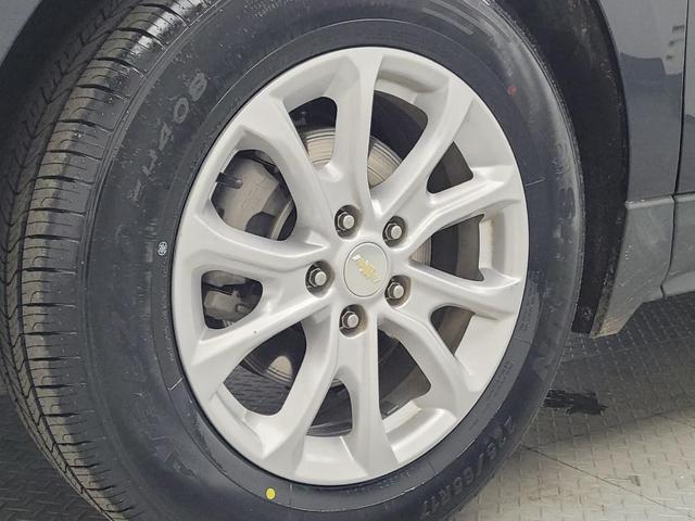 Photo of 2020 Midnight Blue Metallic Chevrolet Equinox