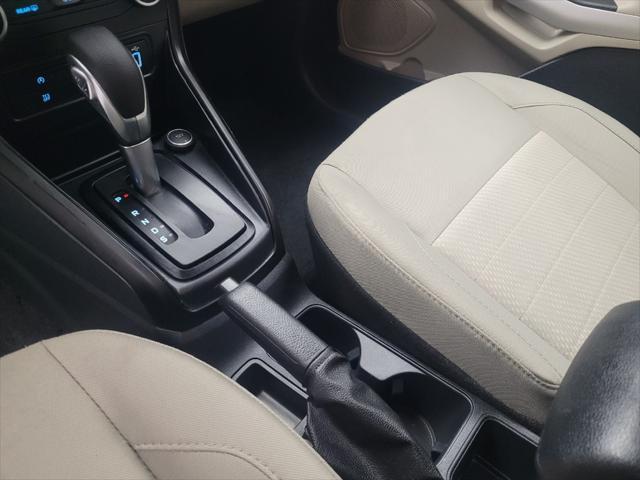 Photo of 2021 Race Red Ford EcoSport