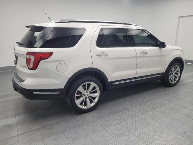 Photo of 2019 White Platinum Metallic Tri-Coat Ford Explorer