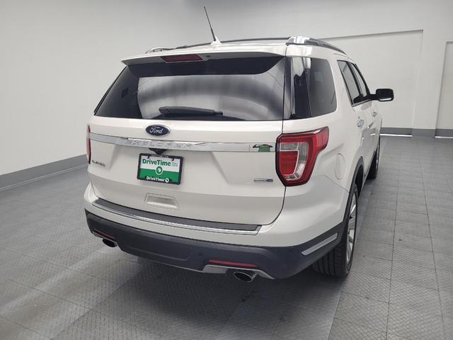 Photo of 2019 White Platinum Metallic Tri-Coat Ford Explorer