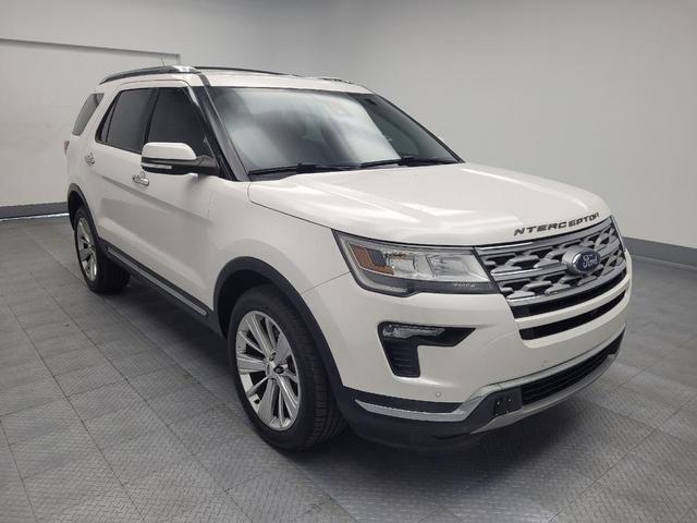 Photo of 2019 White Platinum Metallic Tri-Coat Ford Explorer