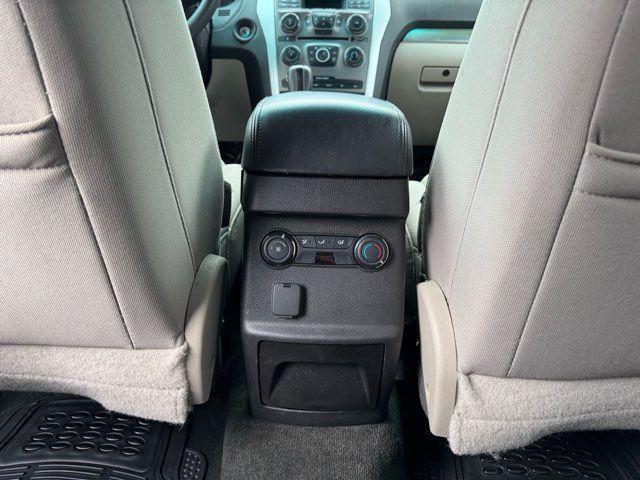 Photo of 2014 Silver Ford Explorer