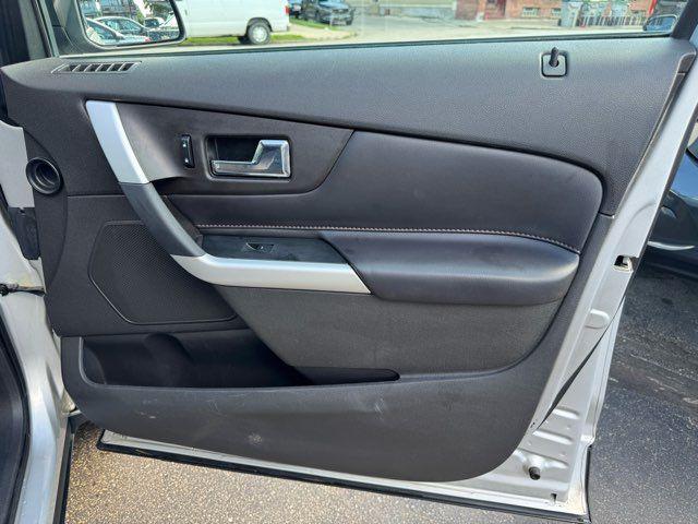 Photo of 2013 Silver Ford Edge