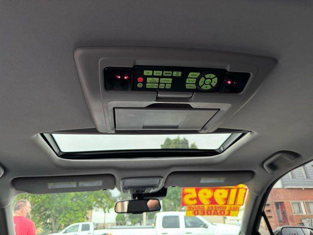 Photo of 2016 Silver Honda Pilot