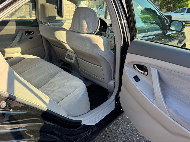 Photo of 2009 Black Toyota Camry