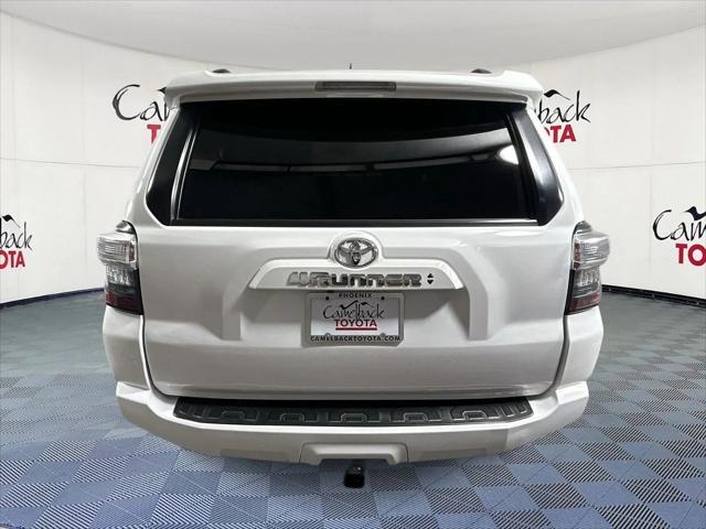 Photo of 2022 White Toyota 4Runner