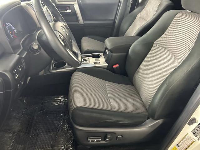Photo of 2022 White Toyota 4Runner