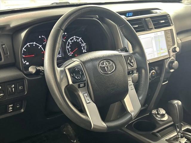 Photo of 2022 White Toyota 4Runner