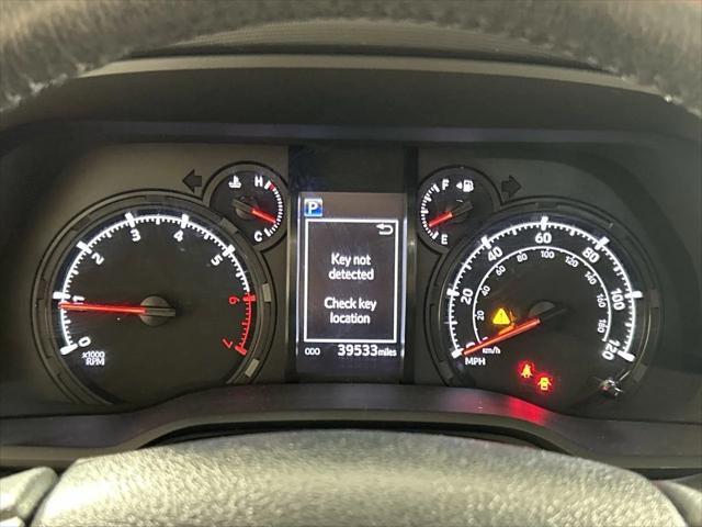 Photo of 2022 White Toyota 4Runner