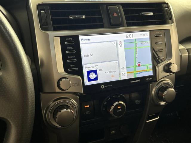 Photo of 2022 White Toyota 4Runner