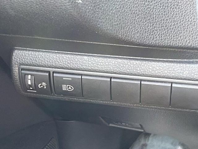 Photo of 2023 Ruby Flare Pearl Toyota Corolla