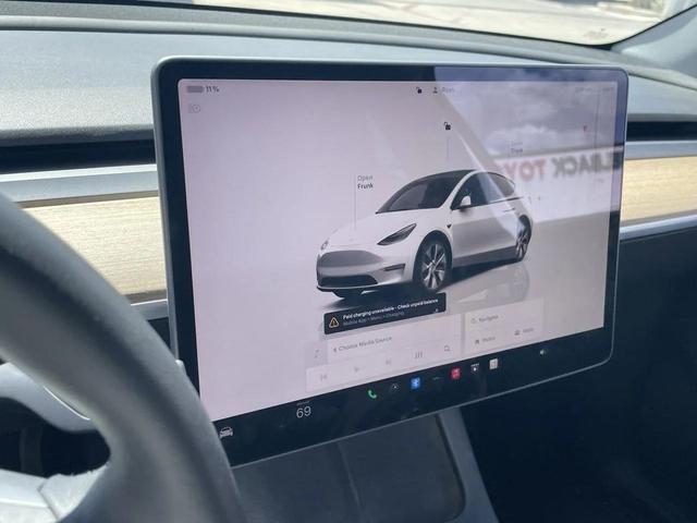 Photo of 2022 Pearl White Multi-Coat Tesla Model Y