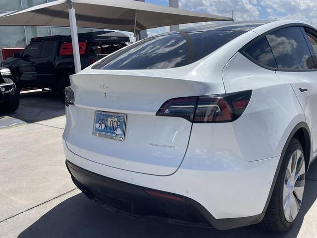 Photo of 2022 Pearl White Multi-Coat Tesla Model Y