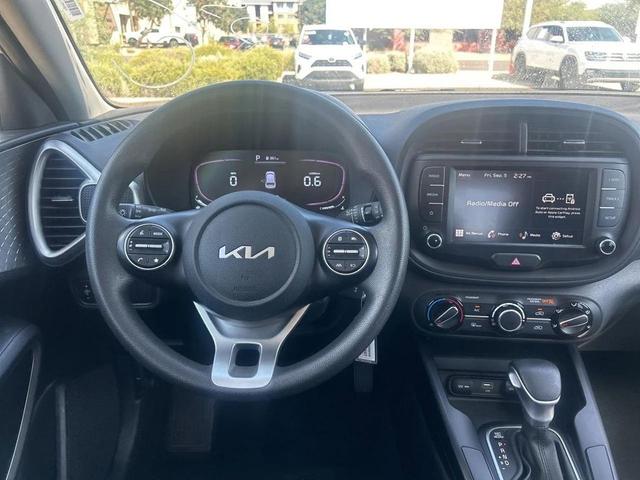 Photo of 2023 Snow White Pearl Kia Soul