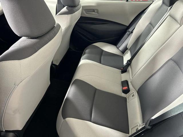 Photo of 2025 Classic Silver Toyota Corolla