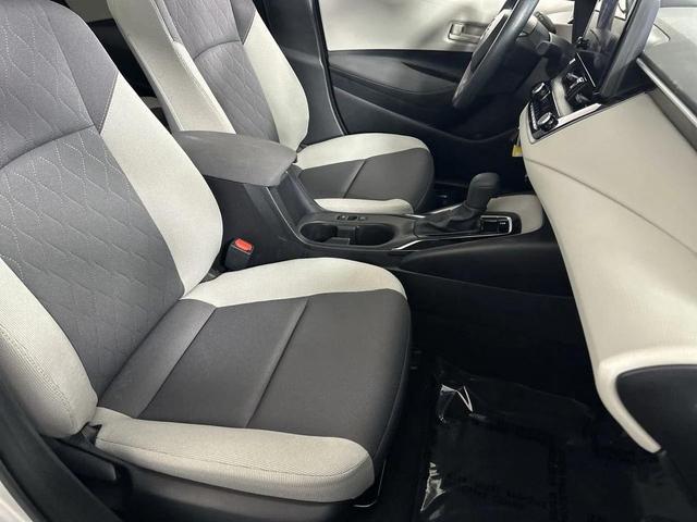 Photo of 2025 Classic Silver Toyota Corolla