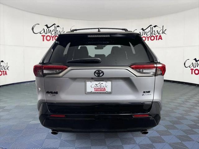 Photo of 2025 Silver Sky/Midnight Black Toyota RAV4 Hybrid