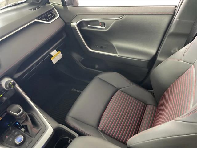 Photo of 2025 Silver Sky/Midnight Black Toyota RAV4 Hybrid