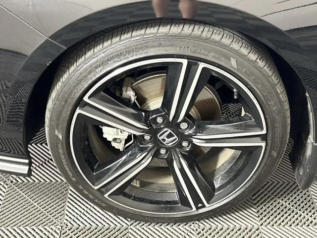 Photo of 2024 Crystal Black Pearl Honda Accord Hybrid